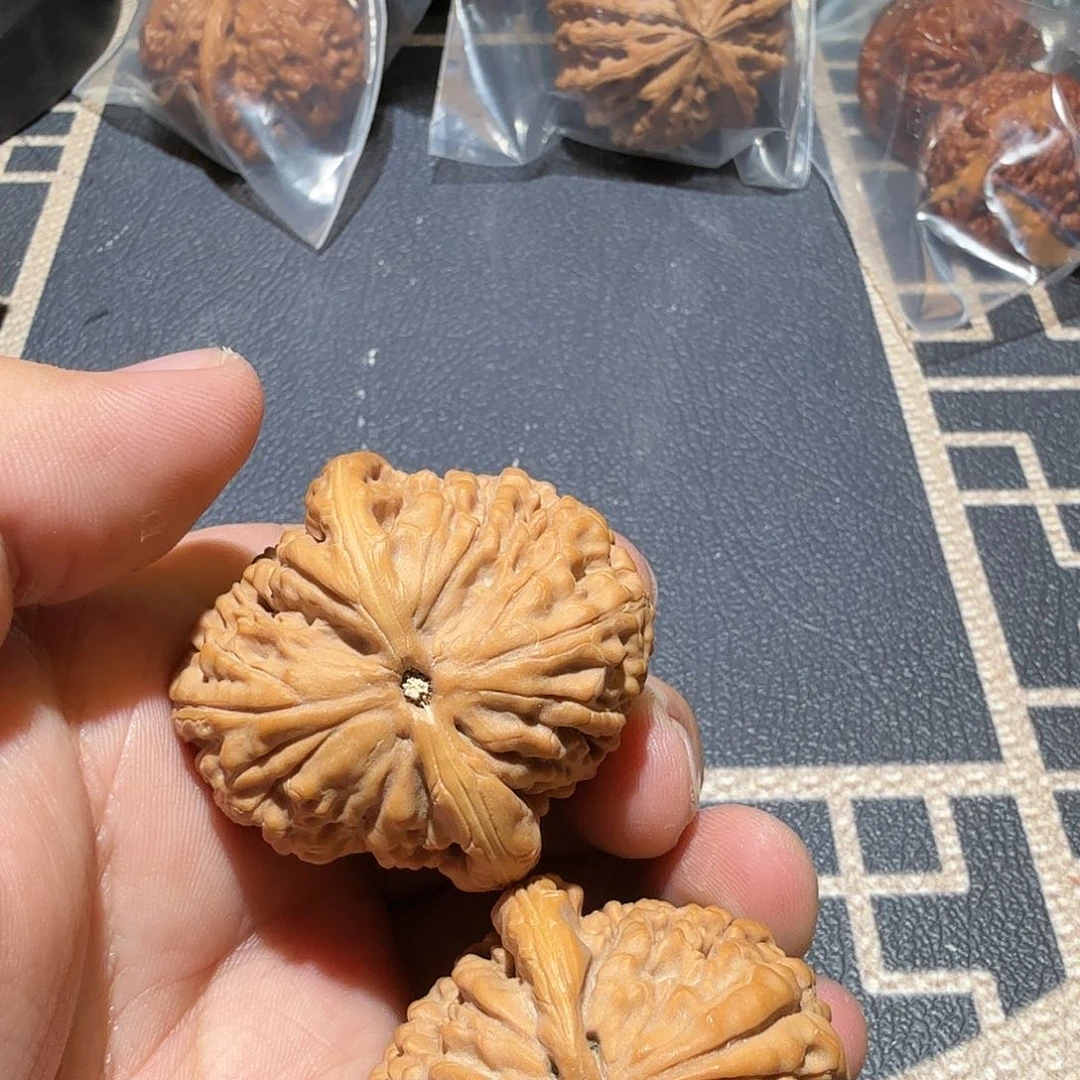 文玩核桃把件玖**车莲花