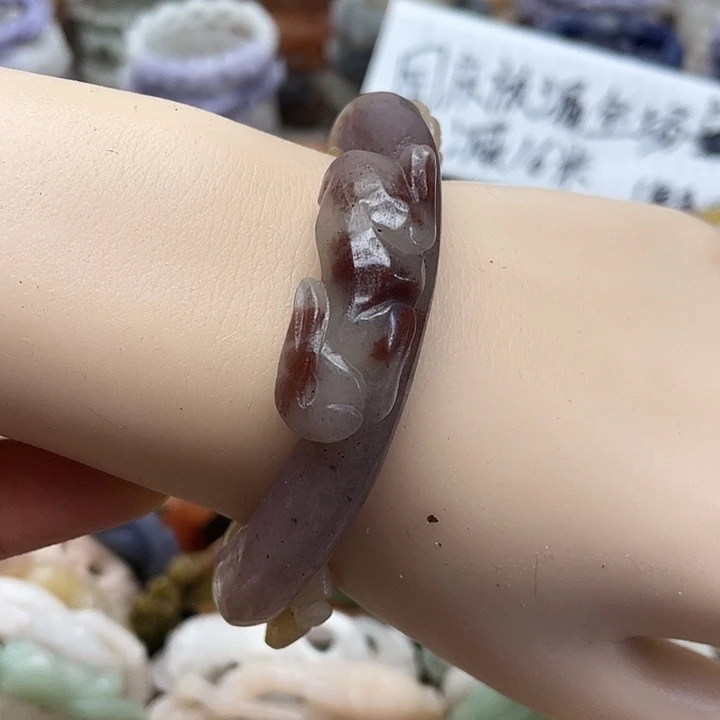 未镶嵌手镯石英岩玉