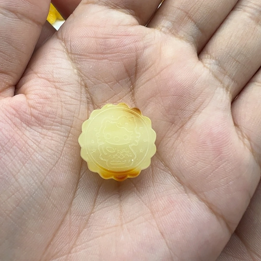 琥珀未镶嵌珠宝奇石2克月饼打孔不退换
