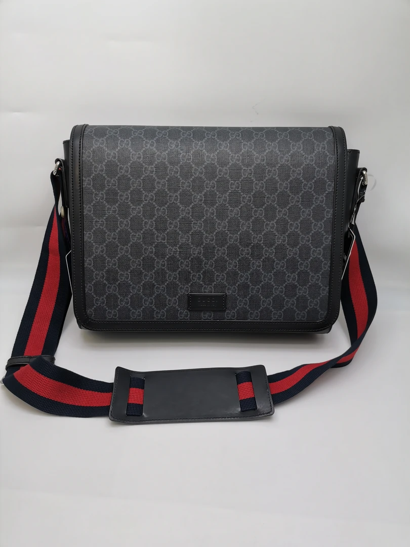 99新 GUCCI/古驰 98新 17409 古驰 黑老花 经典 翻盖 斜挎包 肩包