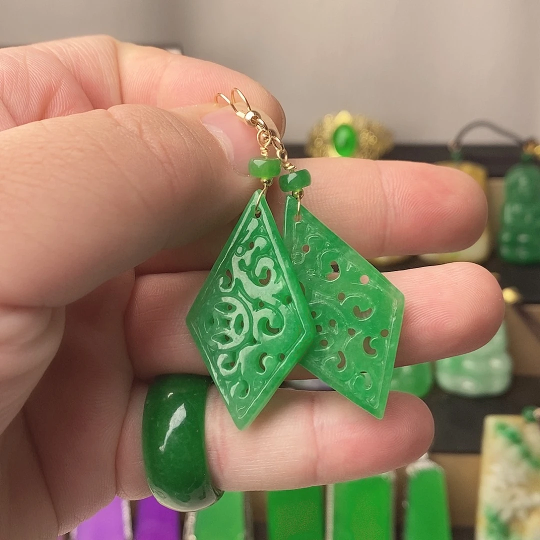 翡翠银S925镶嵌吊坠(赠链)