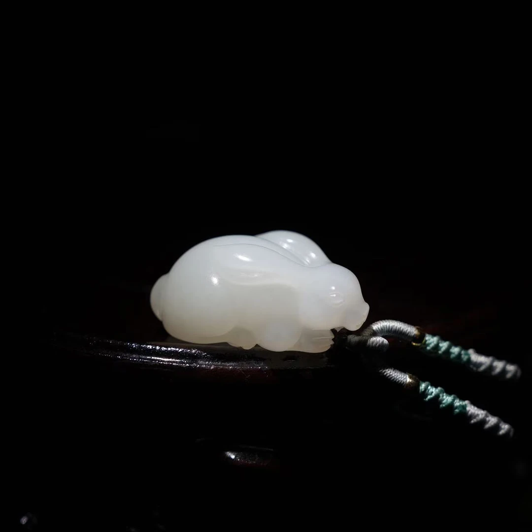 二店  玉兔捣药 百病不侵 天然新疆羊脂和田玉典藏级玉坠