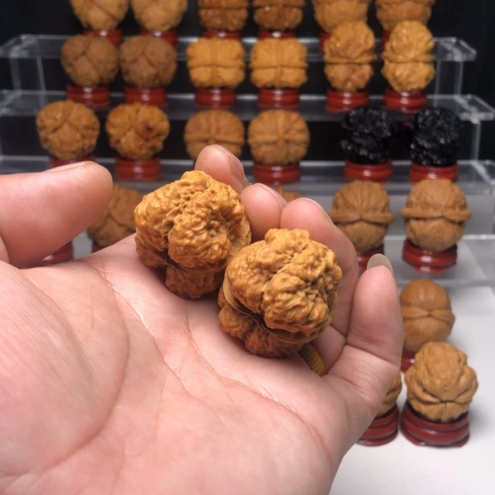 文玩核桃吊坠暗**者1帝王蟾