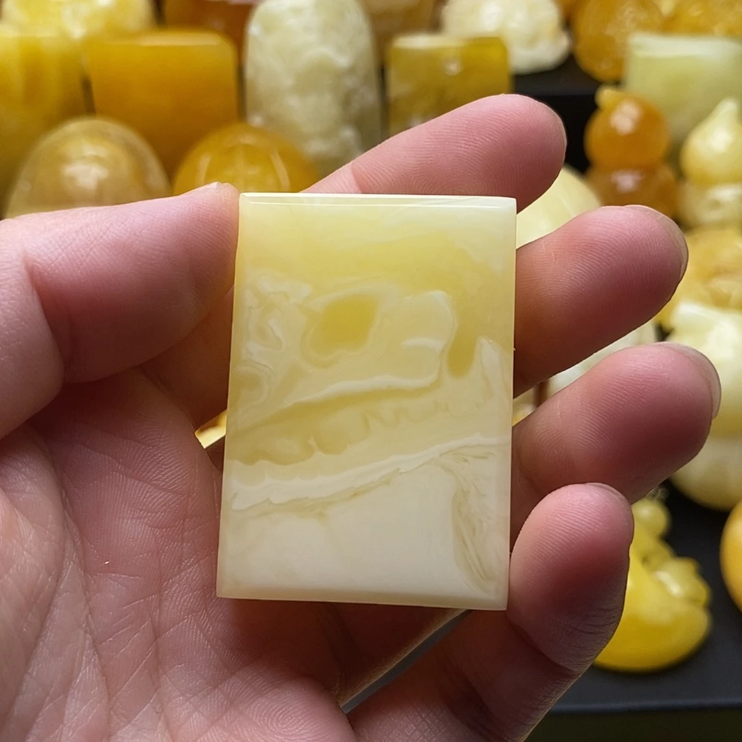 琥珀颈饰未镶嵌琥珀蜜蜡吊坠