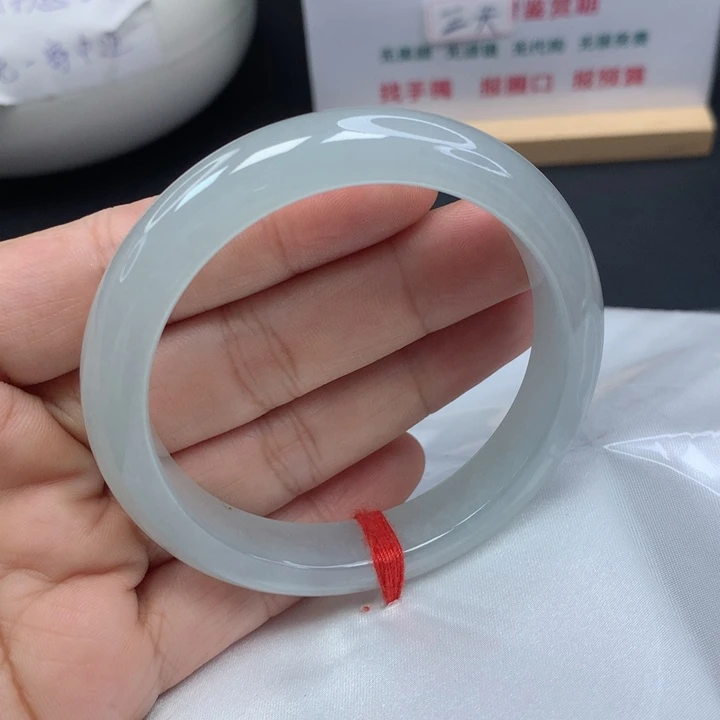 未镶嵌手镯翡翠55.56