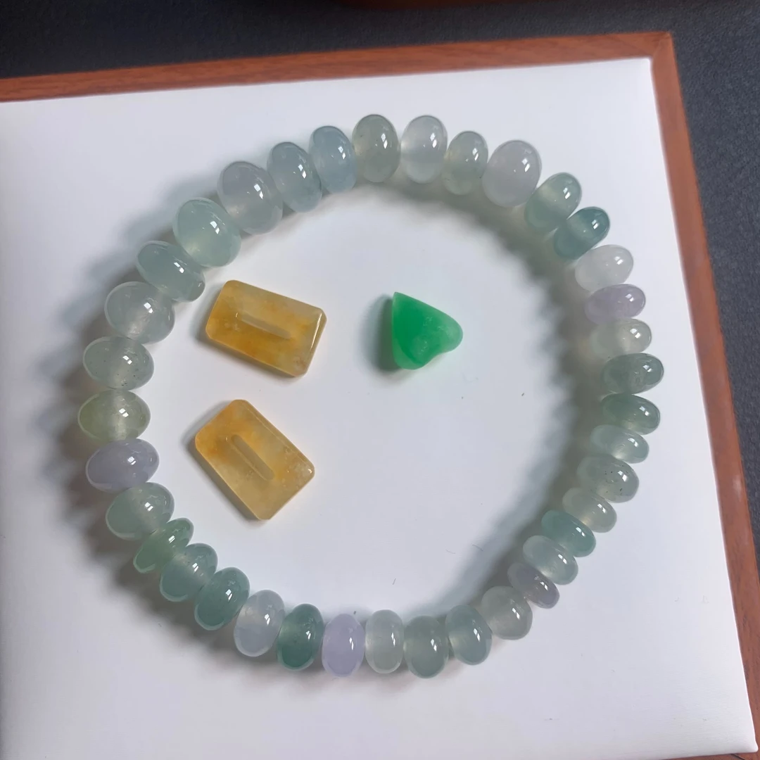 翡翠方糖+绿爱心+马卡龙手串