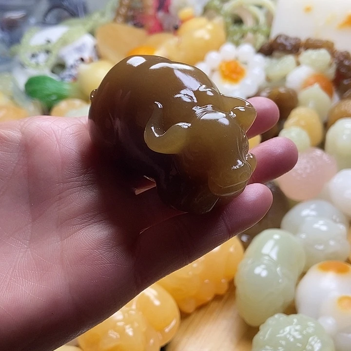 完全开放手把件牛