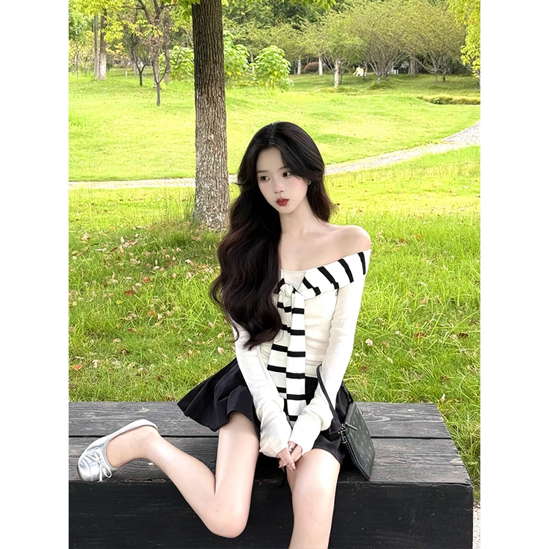 韩系白色条纹拼接水手领长袖t恤女+高腰显瘦穿搭小个子A字花苞裙