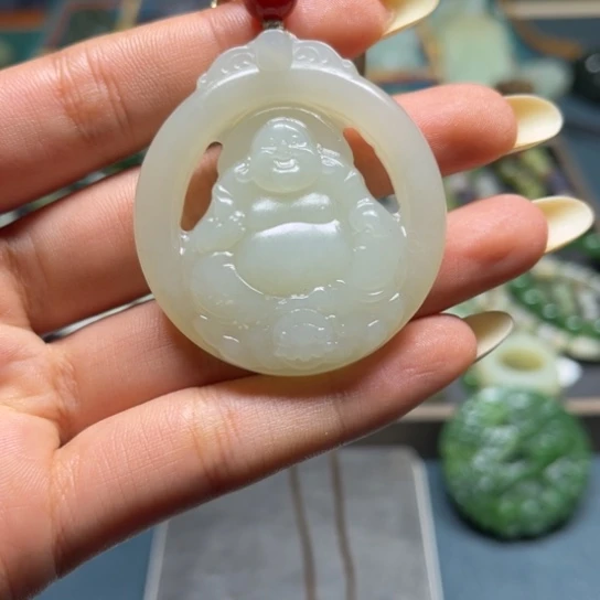 和田玉未镶嵌颈饰