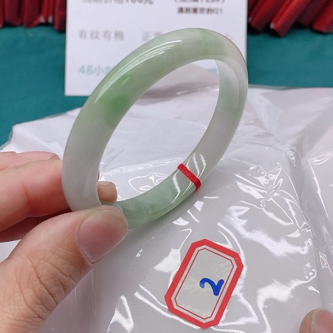 翡翠手镯未镶嵌只**鱼0222222222