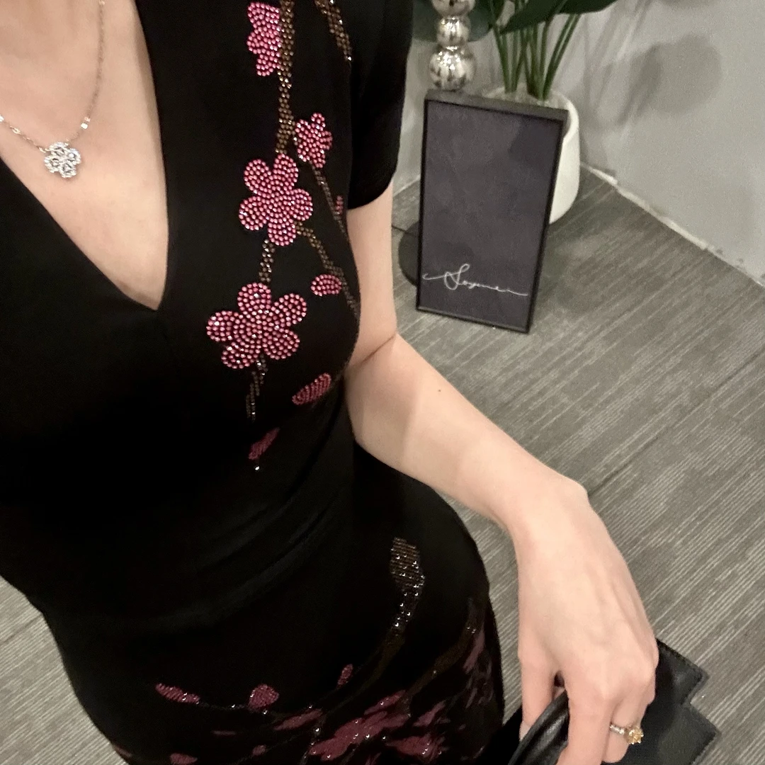 【Gouya】黑色梅花伞裙套装女时尚2025新款法式复古套装女两件套