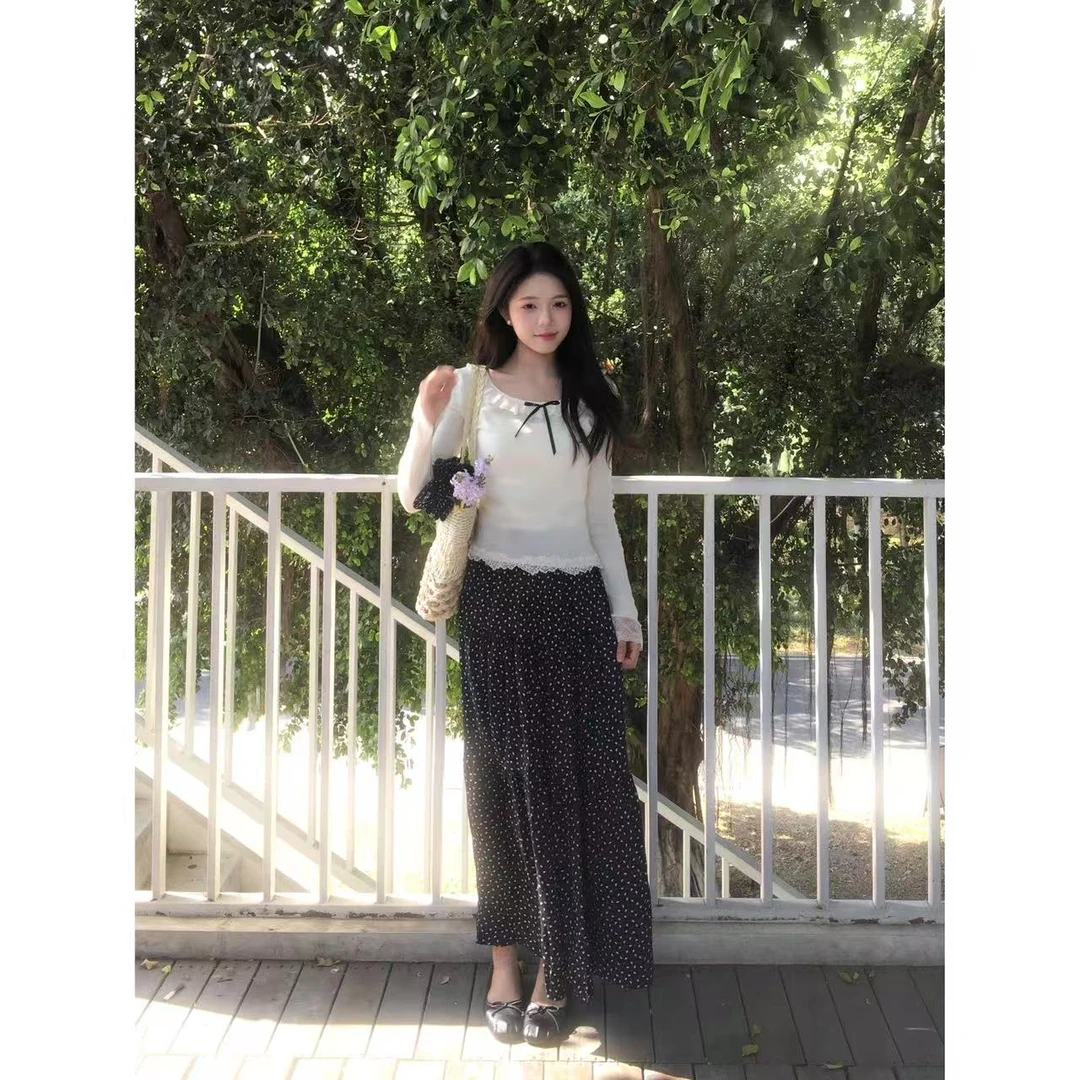 花田橱窗 甜美荷叶蕾丝边U领针织衫女春季显瘦上衣001