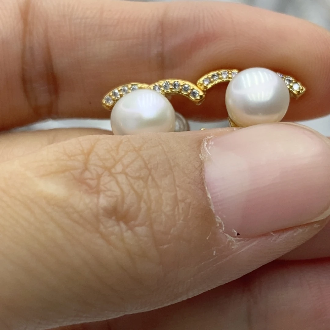 淡水珍珠耳饰未镶嵌