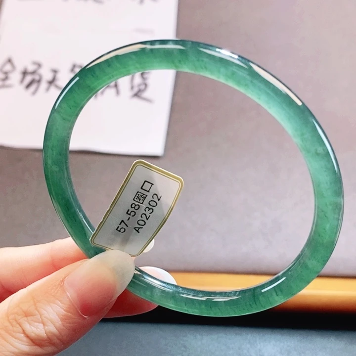 翡翠未镶嵌手镯翡翠手镯15