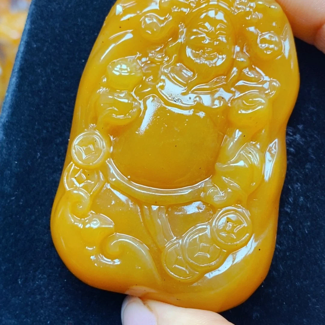 颈饰未镶嵌石英岩玉