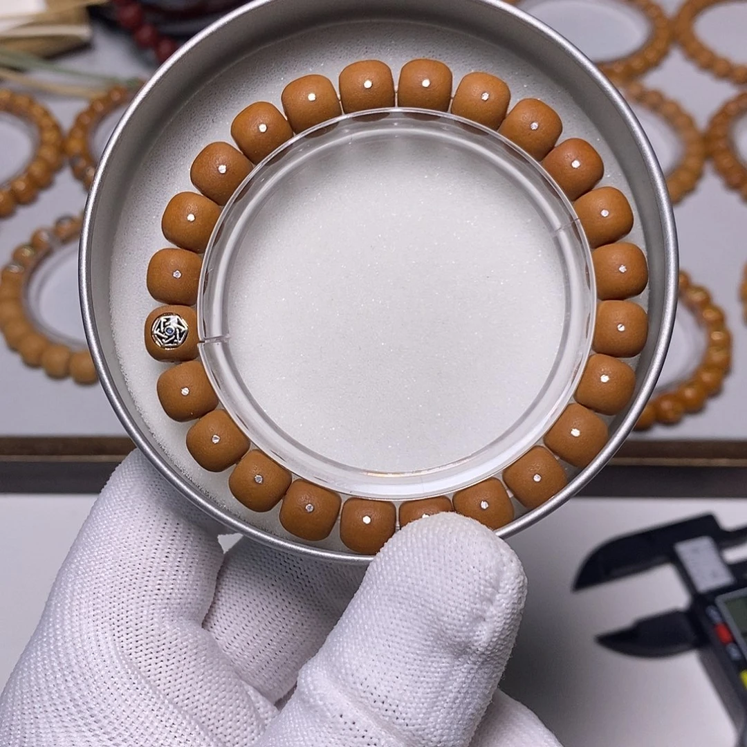 猴头核桃手串摘星辰9左右30号