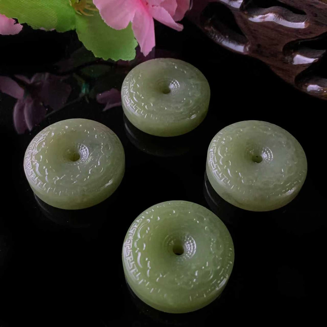 H4876卡30左右-青黄和田玉平安扣吊坠-配绳-多样性发其一