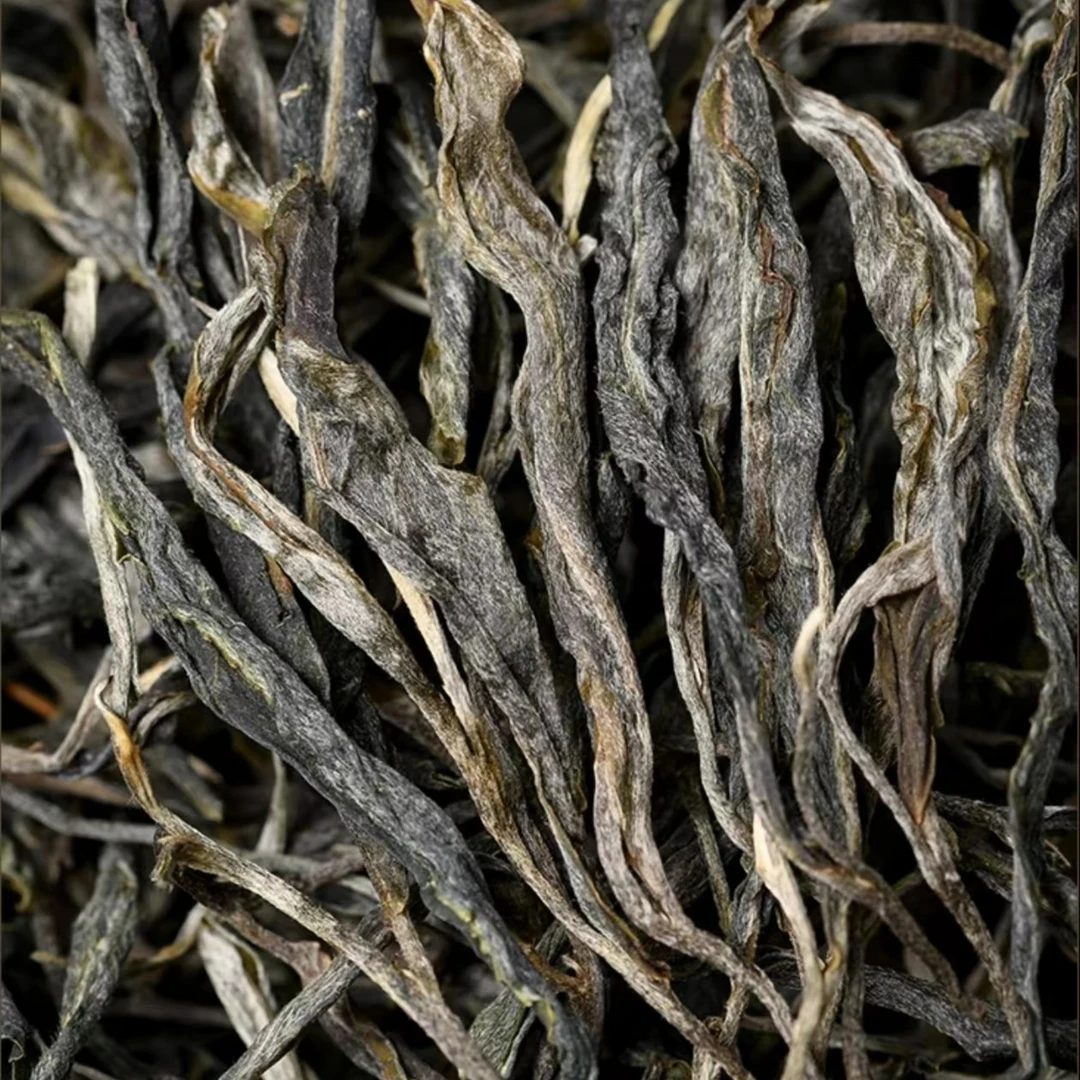 冰岛老寨11号24年大树混采100克