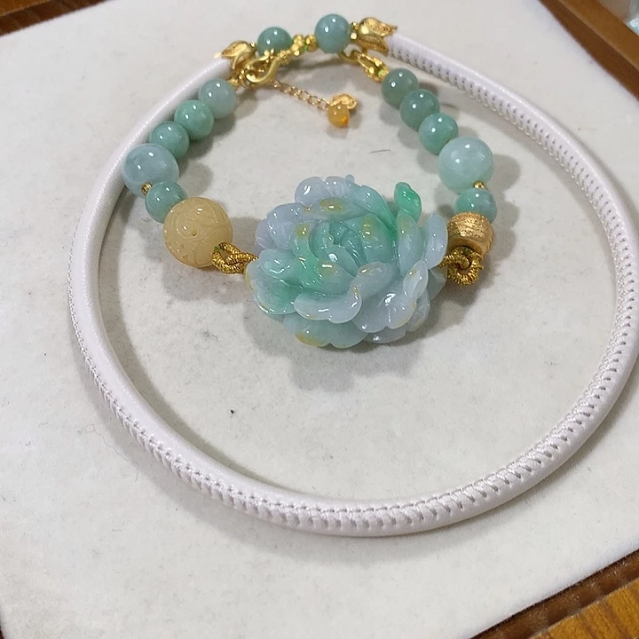 翡翠未镶嵌颈饰翡翠吊坠