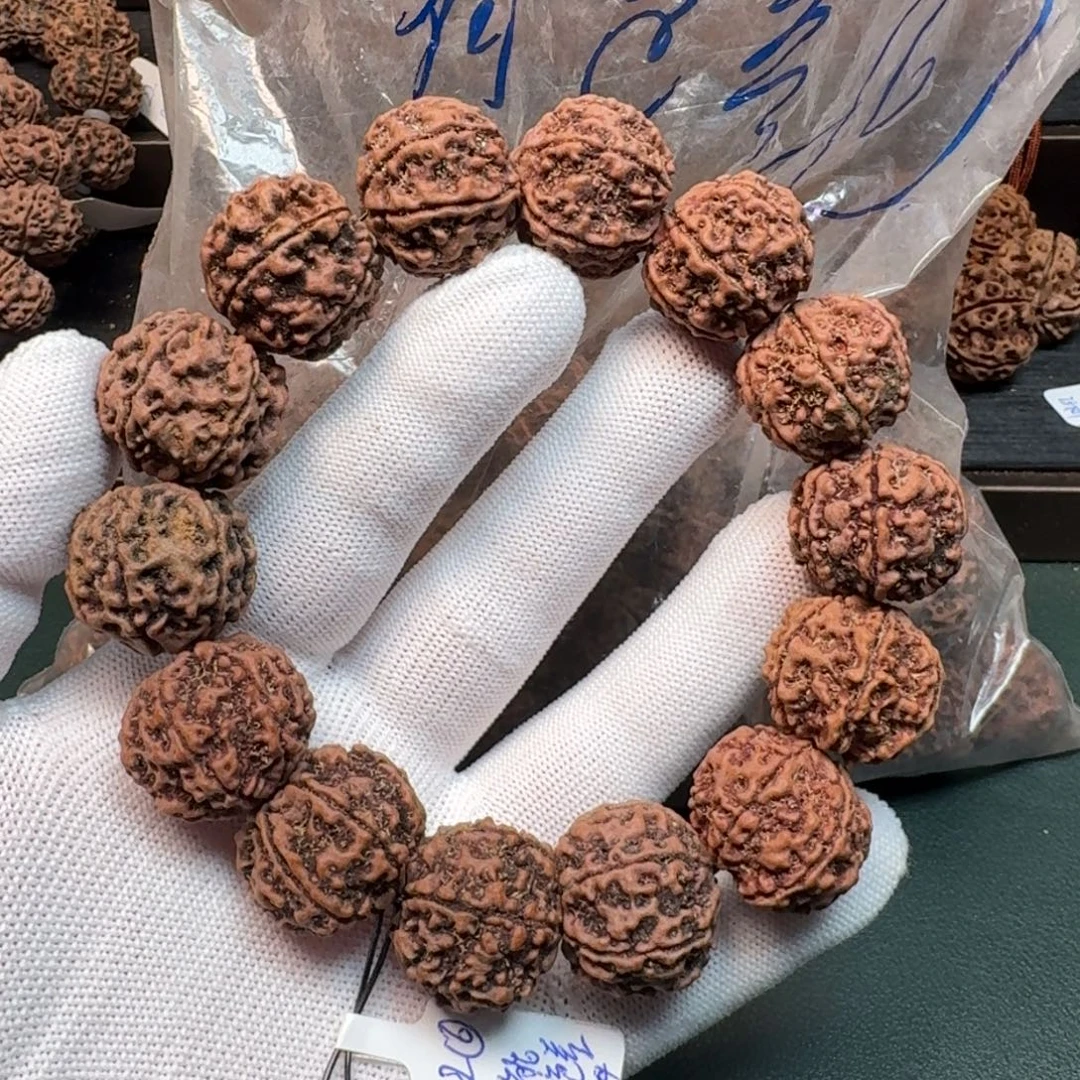 手串金刚菩提22六瓣（有色差）不退不换