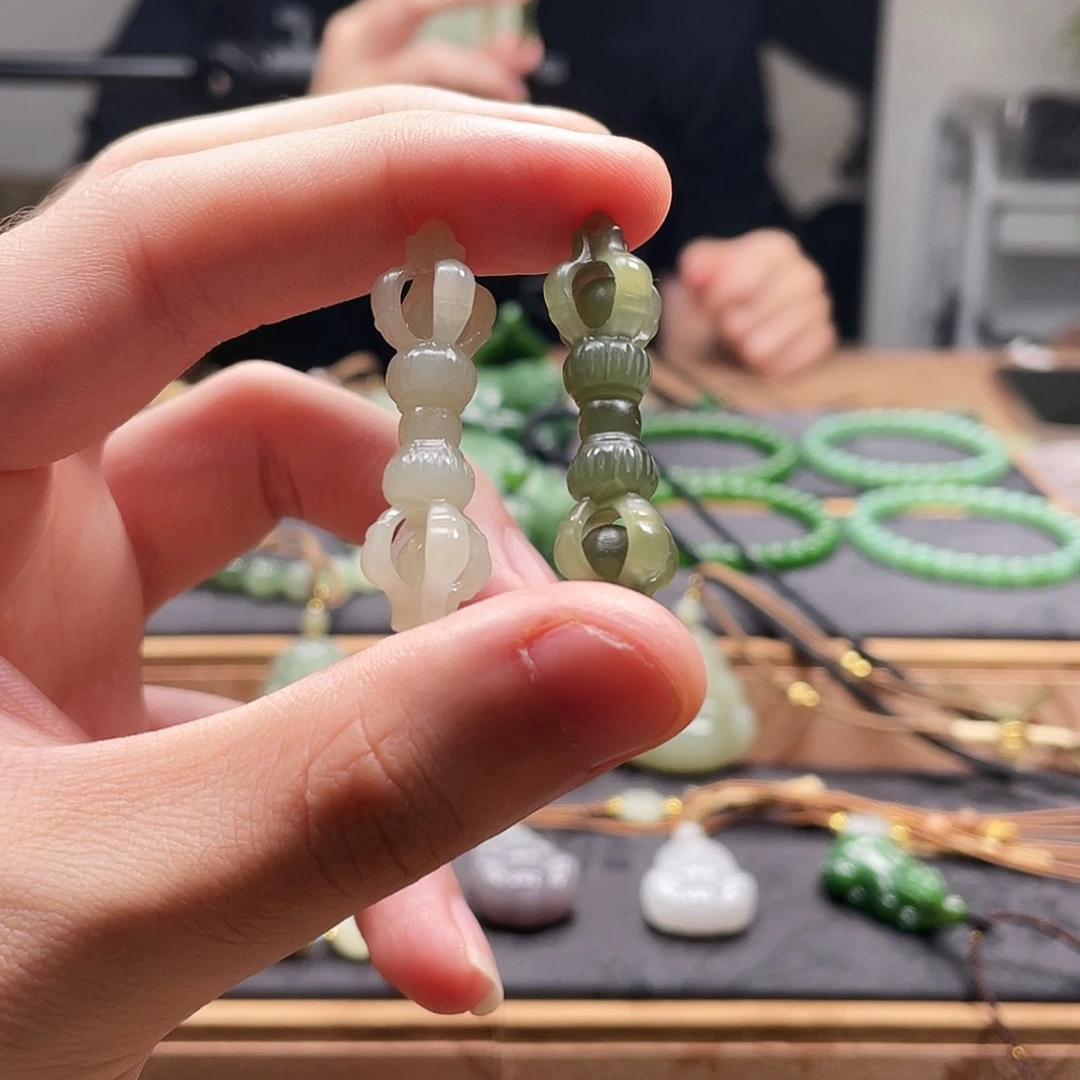 和田玉未镶嵌颈饰多样性发一