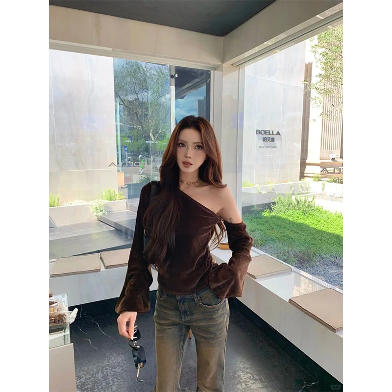 纯欲穿搭套装休闲百搭设计感露肩长袖上衣高腰微喇修身显瘦牛仔裤