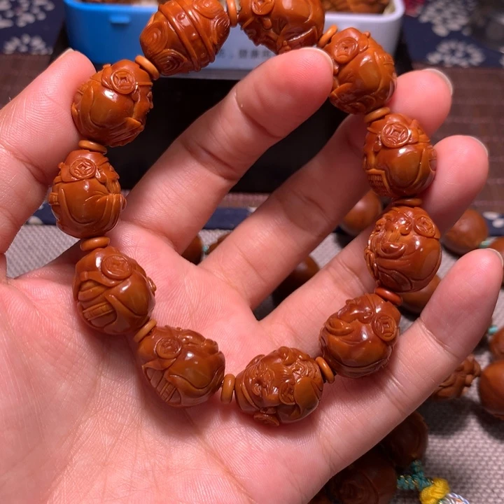 吊坠橄榄核十小财神福利串