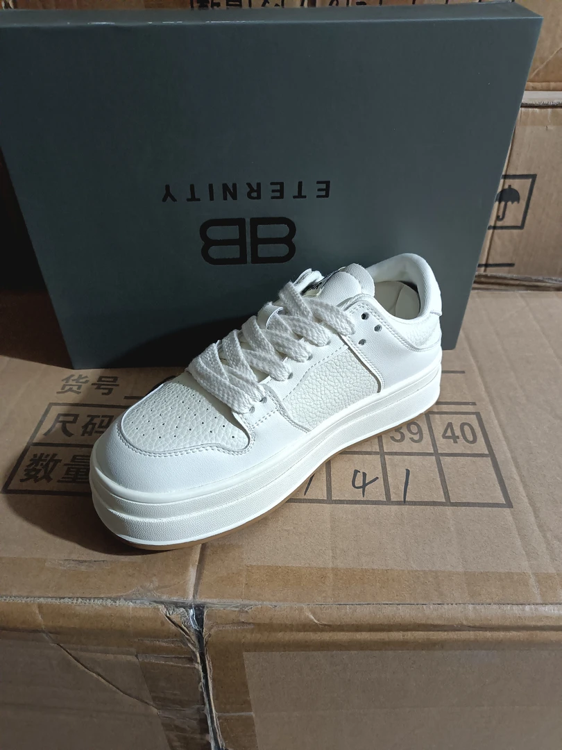 6161新款春季百搭时尚板鞋