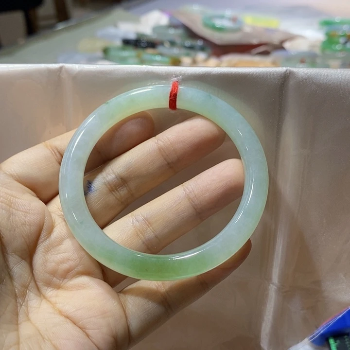 翡翠未镶嵌手镯53.5