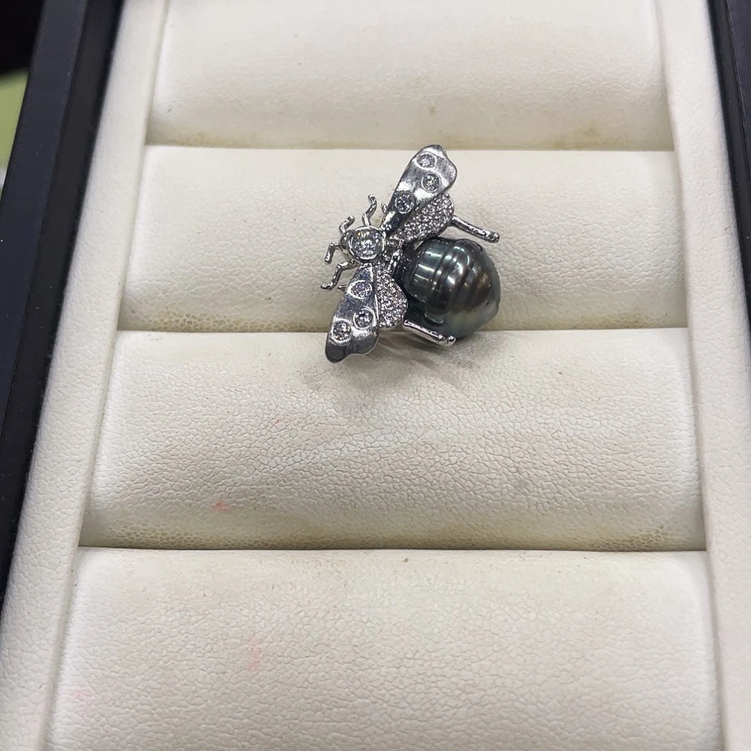 合金颈饰海水珍珠