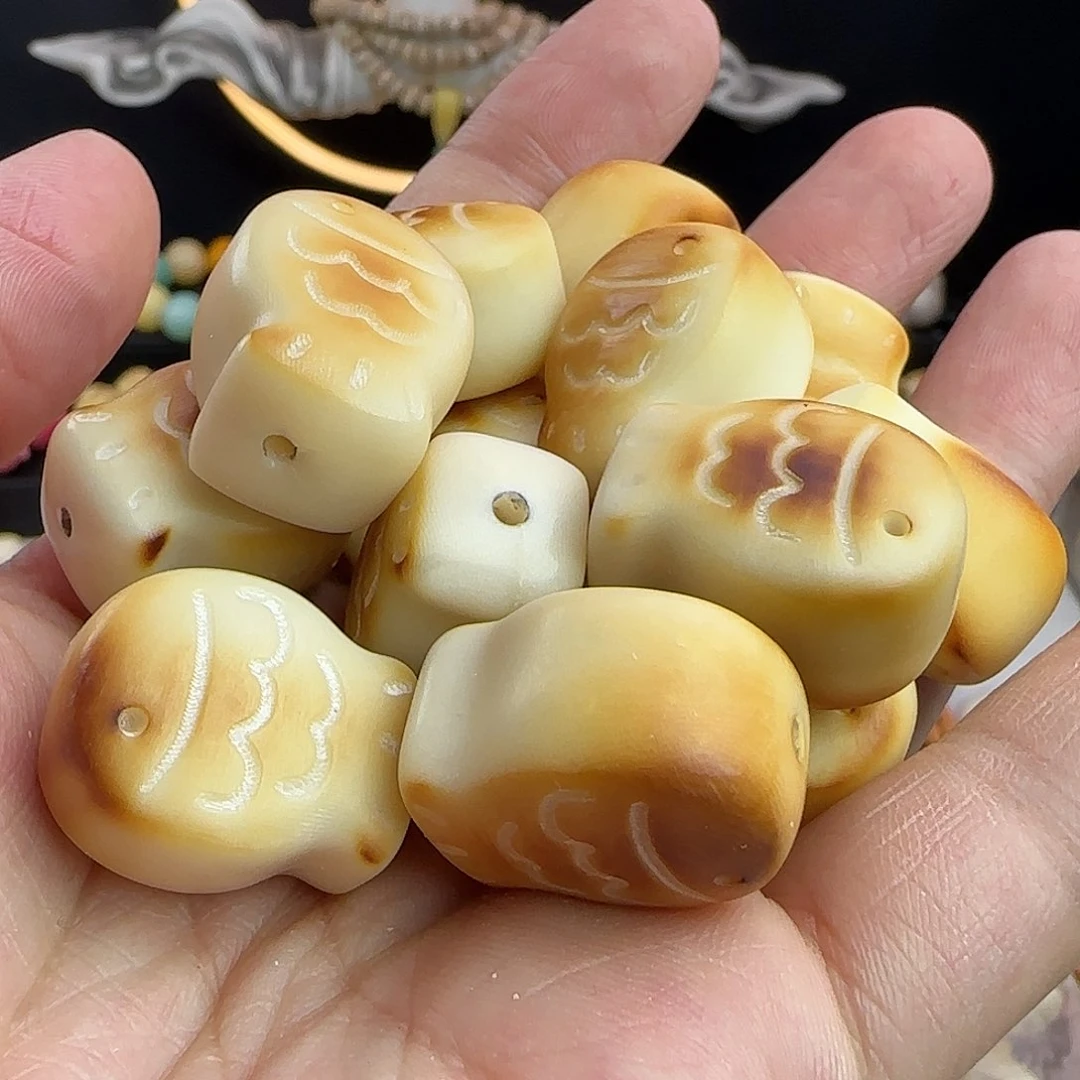 菩提根/象牙果吊坠微瑕疵轻炭烤鱼饼3颗