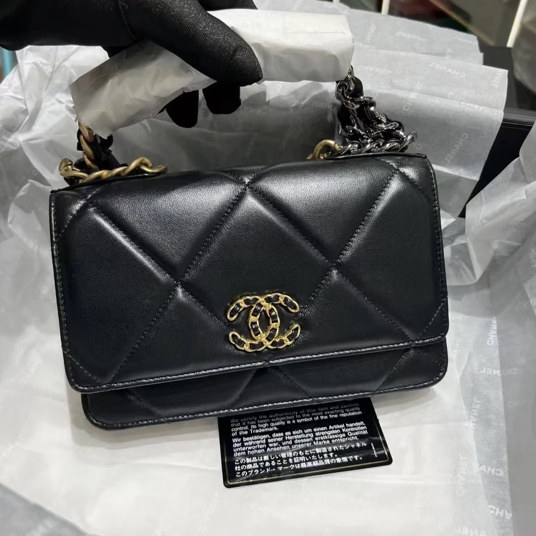 99新 Chanel/香奈儿 黑色19woc羊皮芯片款单肩包/33632 时尚 经典