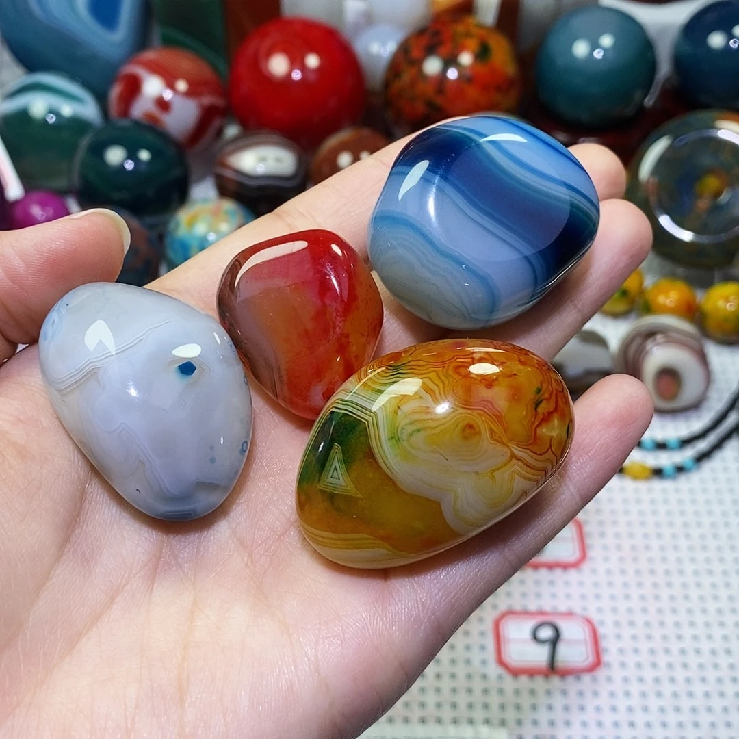 多***辩玛瑙/玉髓未镶嵌珠宝奇石