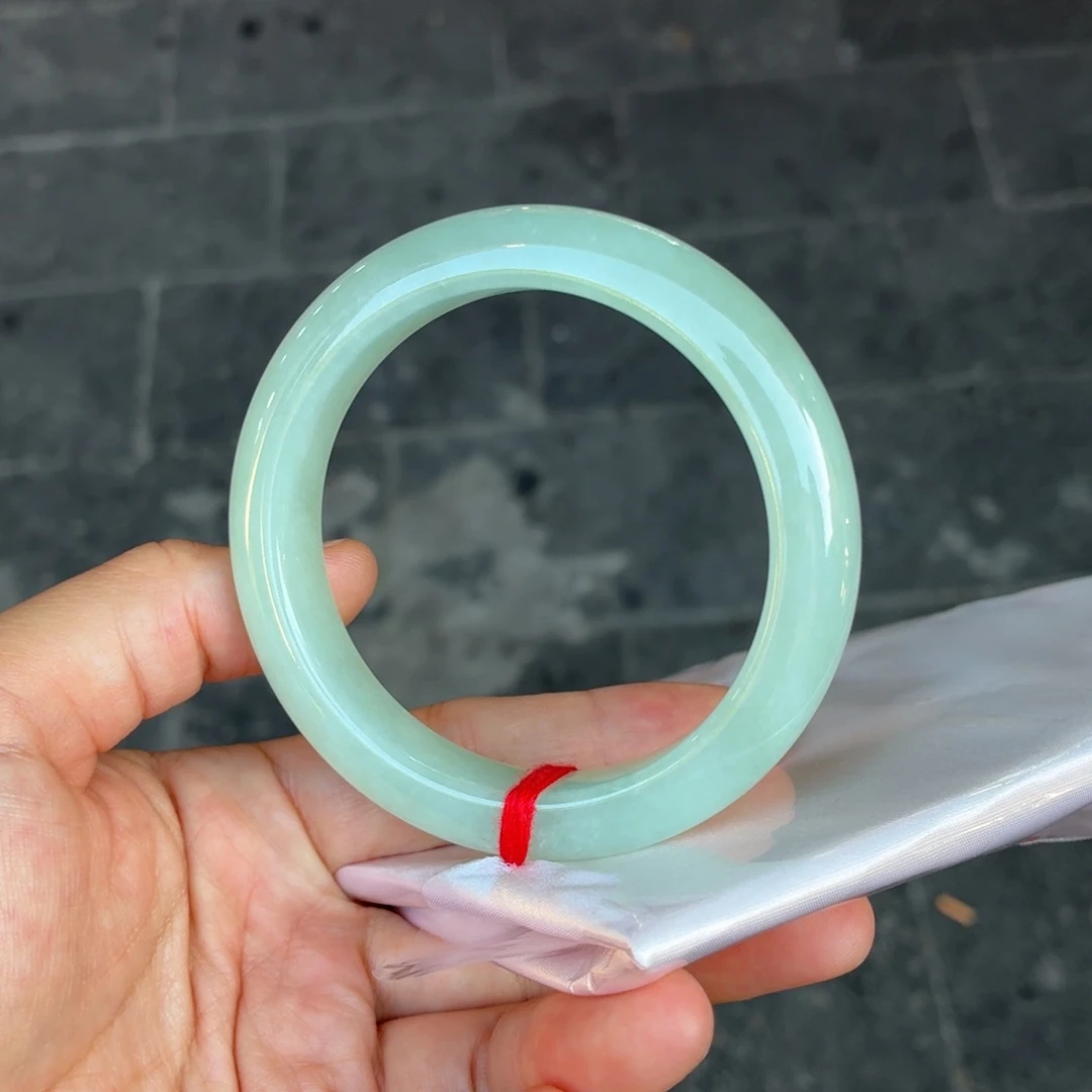 翡翠未镶嵌手镯天然缅甸翡翠手镯