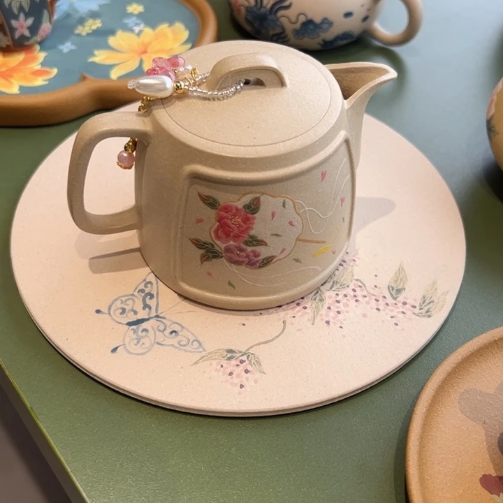 墨***曦紫砂茶壶紫砂的手工制作工艺也很