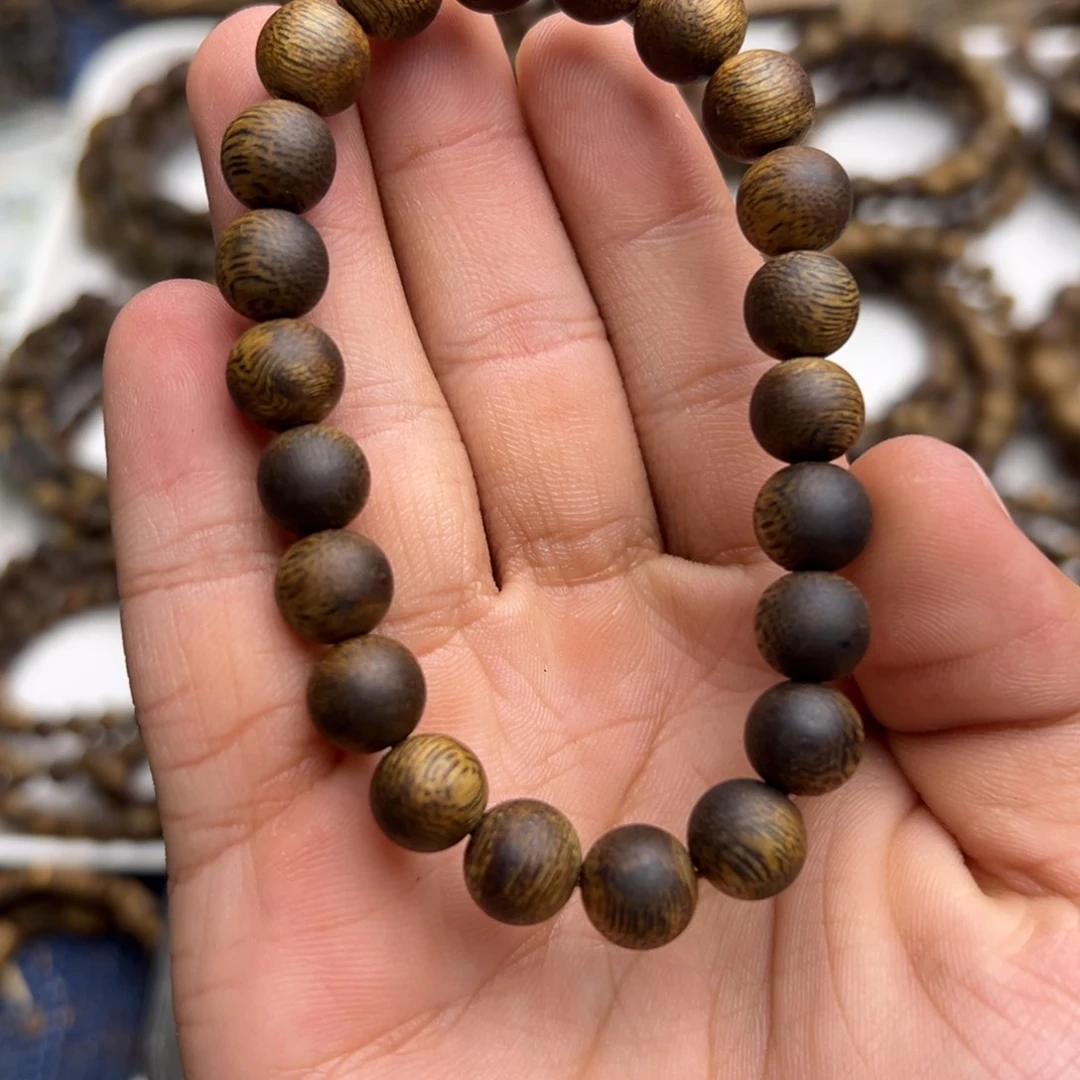 沉香碎屑沉香金沙叶九九沉0.9/7克圆珠单圈