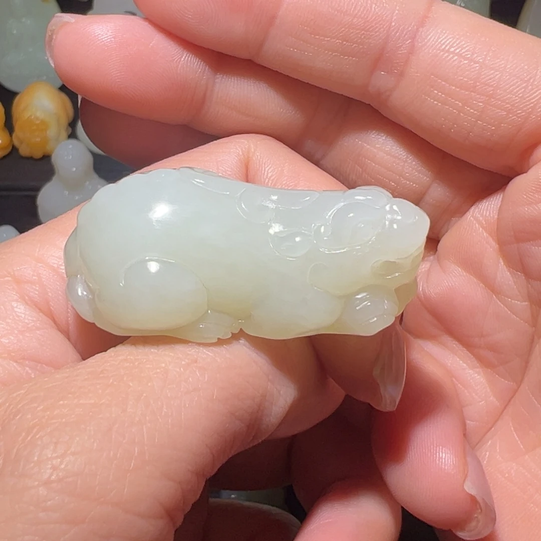 颈饰未镶嵌和田玉蚂****店