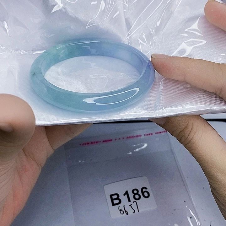 翡翠未镶嵌手镯一图一物实物为准