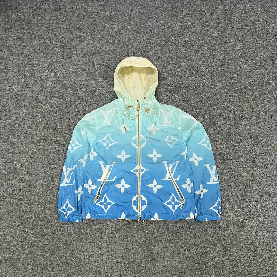99新 LouisVuitton/路易威登 LV 渐变 满印老花 冲锋衣 99新 36码