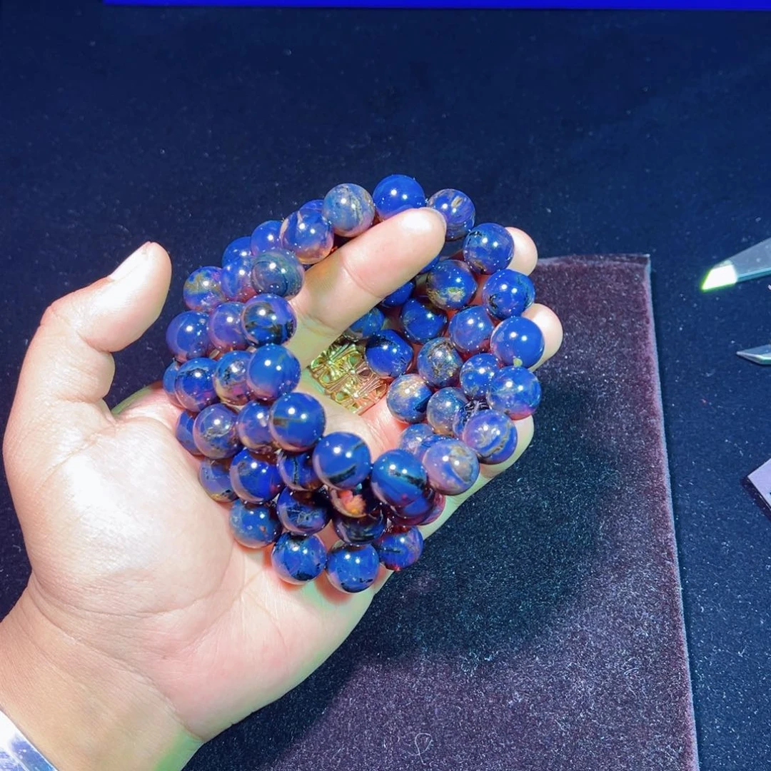 未镶嵌琥珀裸石多样性发货其中一件