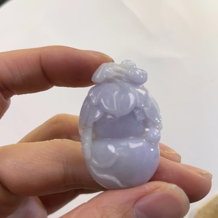 翡翠吊坠(赠链)未镶嵌代编织