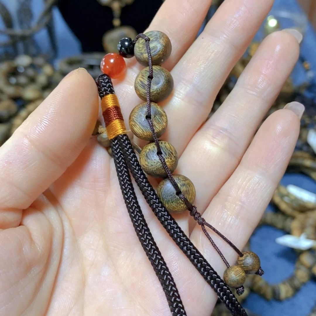 沉香碎屑沉香原材料车挂多样性发货一条