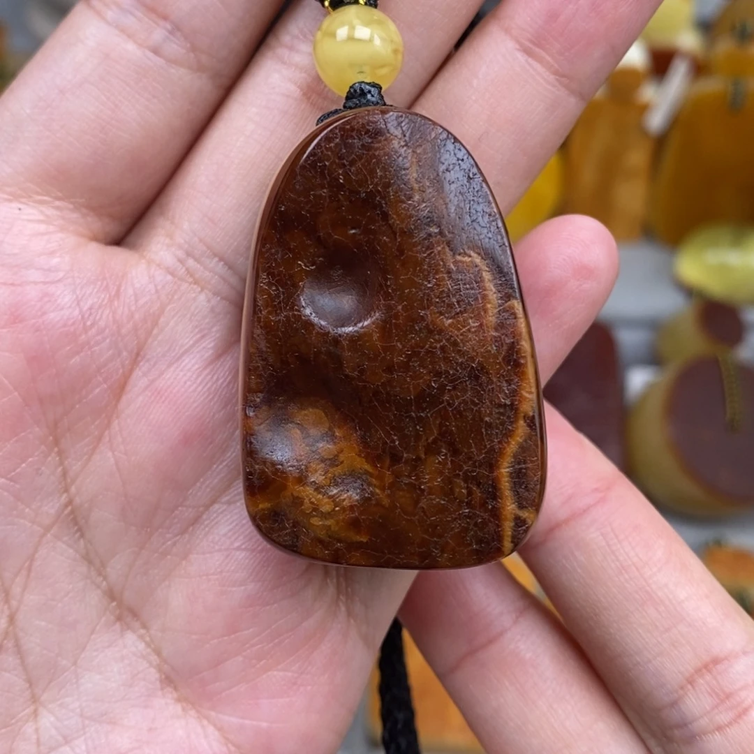 琥珀未镶嵌珠宝奇石