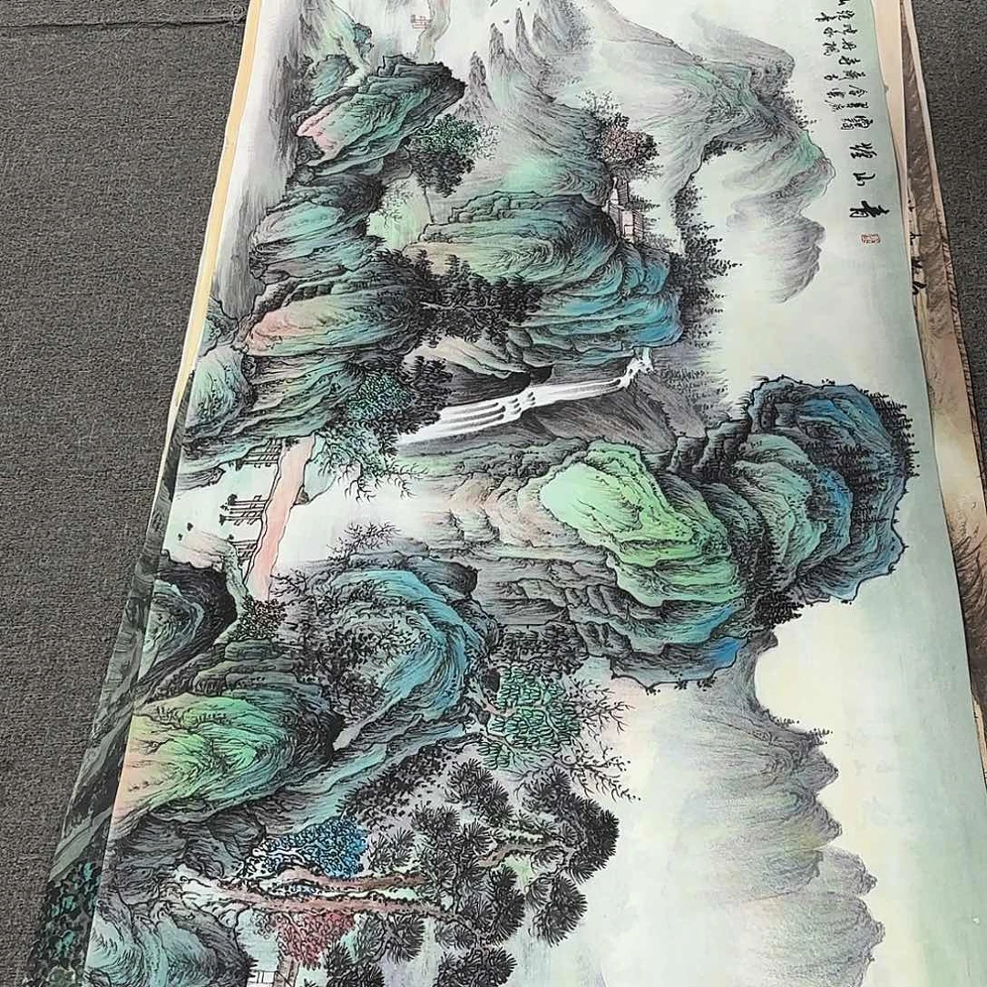 国画国画作品多次入选国内外展出