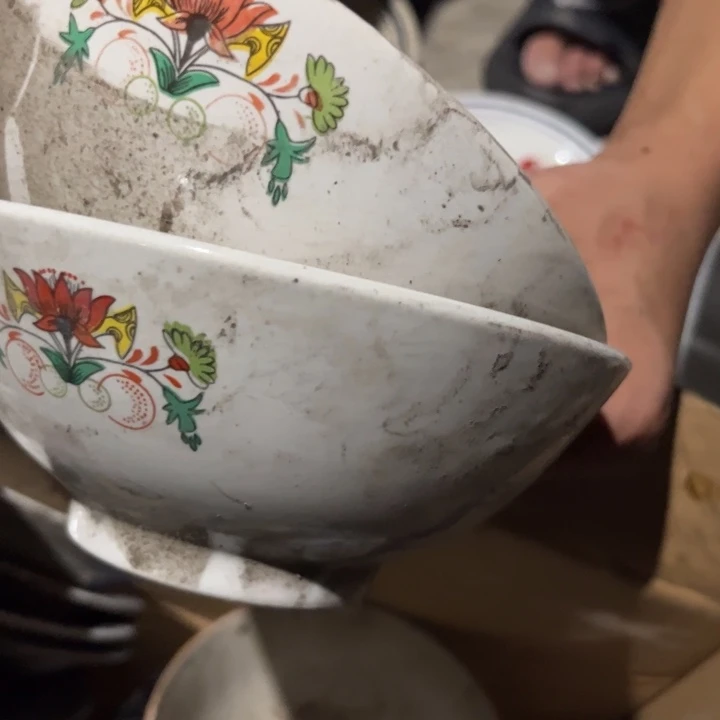 安***心老货盘子碗啥都有