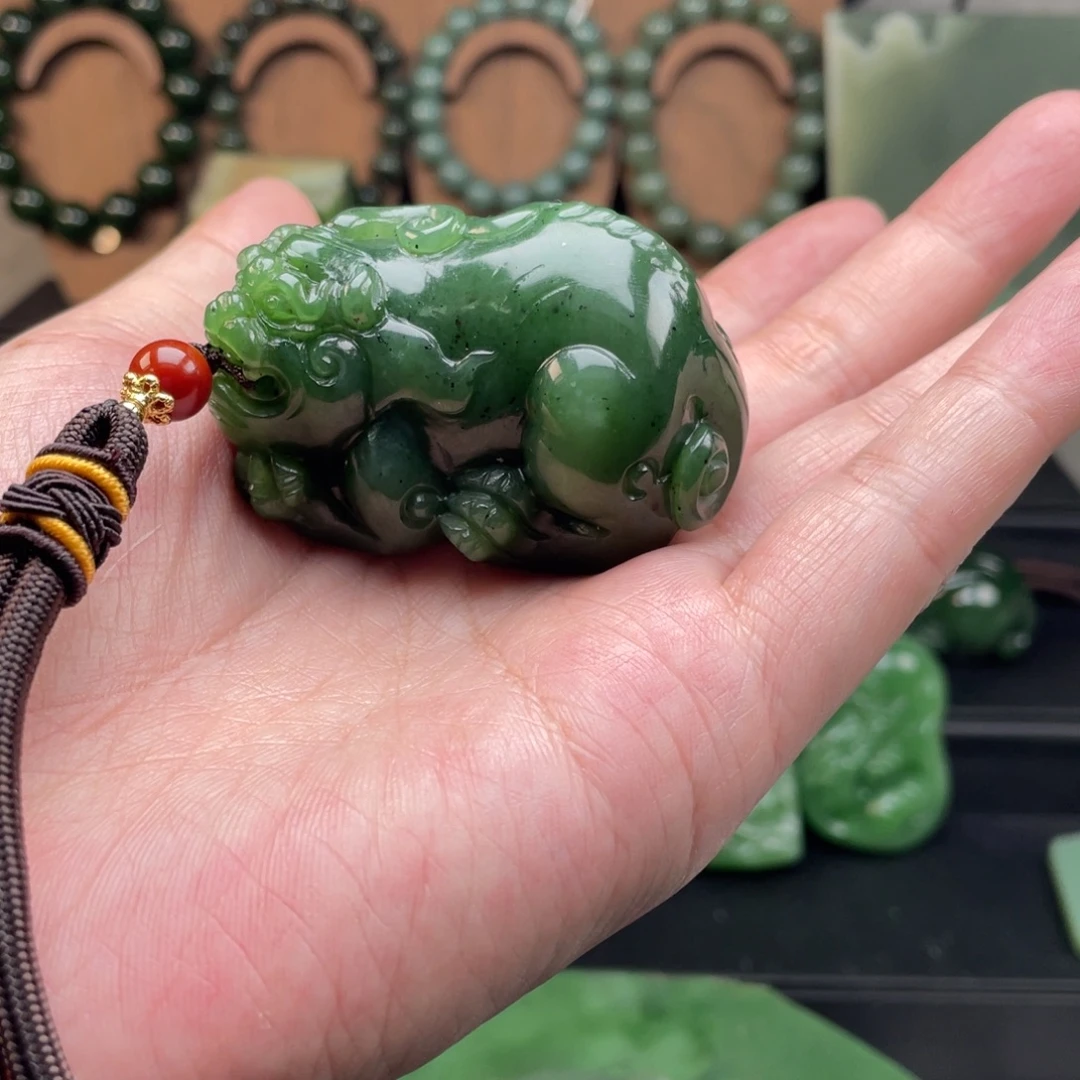 和田玉（碧玉）未镶嵌颈饰