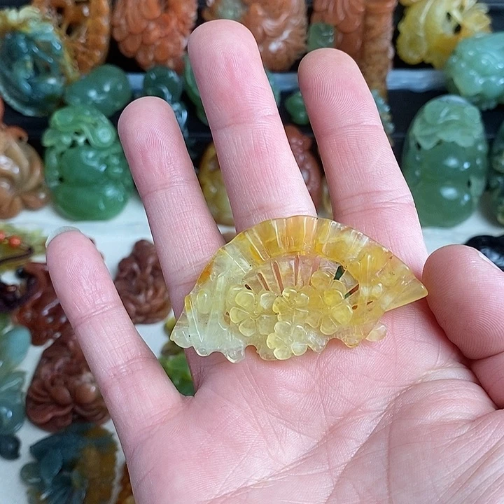 未镶嵌蛇纹石玉颈饰