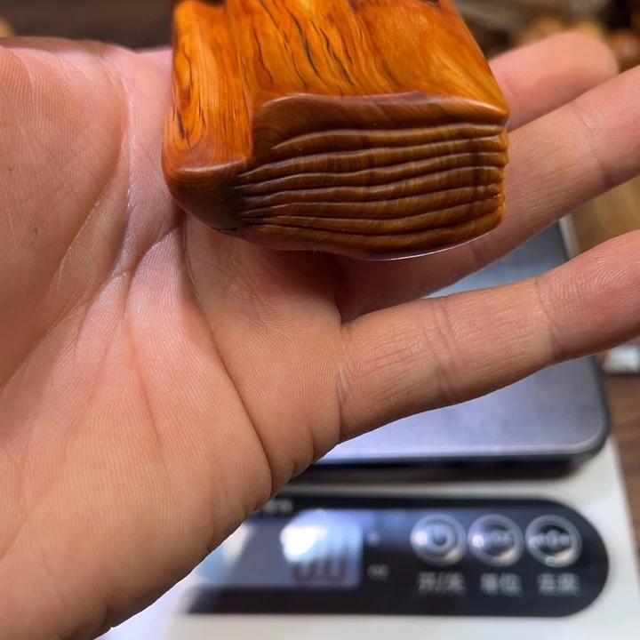 柏木（崖柏）陈化老料手串把件