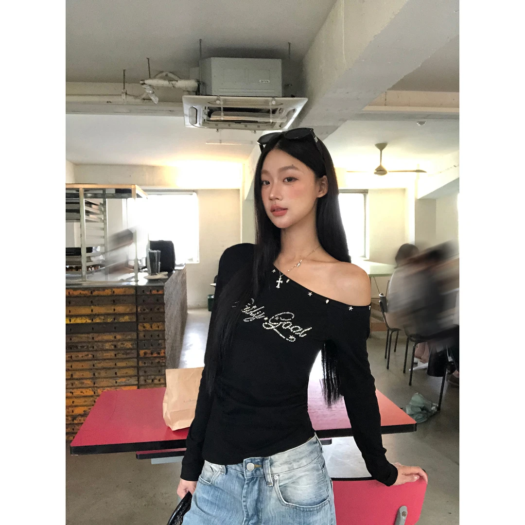 【HRG】早秋新款辣妹斜肩黑色显瘦长袖露肩修身T恤253p3174