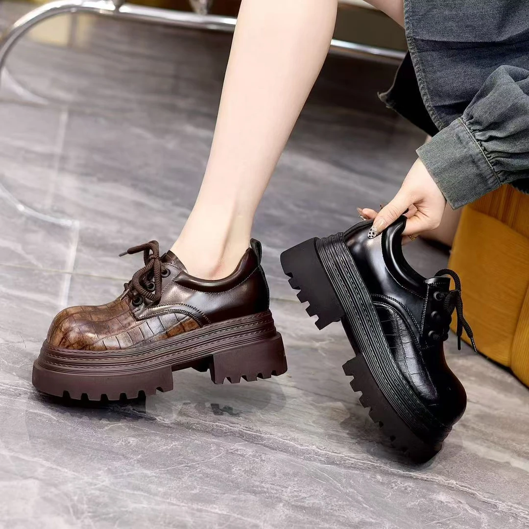 英伦港风石头纹复古小皮鞋2025春季新款厚底松糕系带乐福鞋511